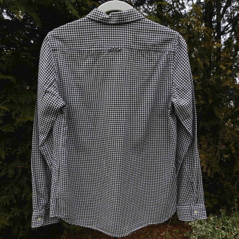 Gap Lightweight Gingham Buttondown Top with Chest Pocket - Picture 3 of 3